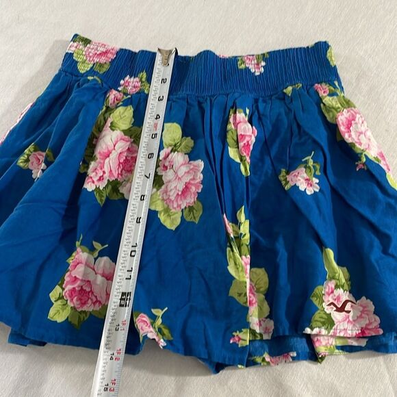 Hollister Floral Mini Skirt size S - Picture 6 of 6